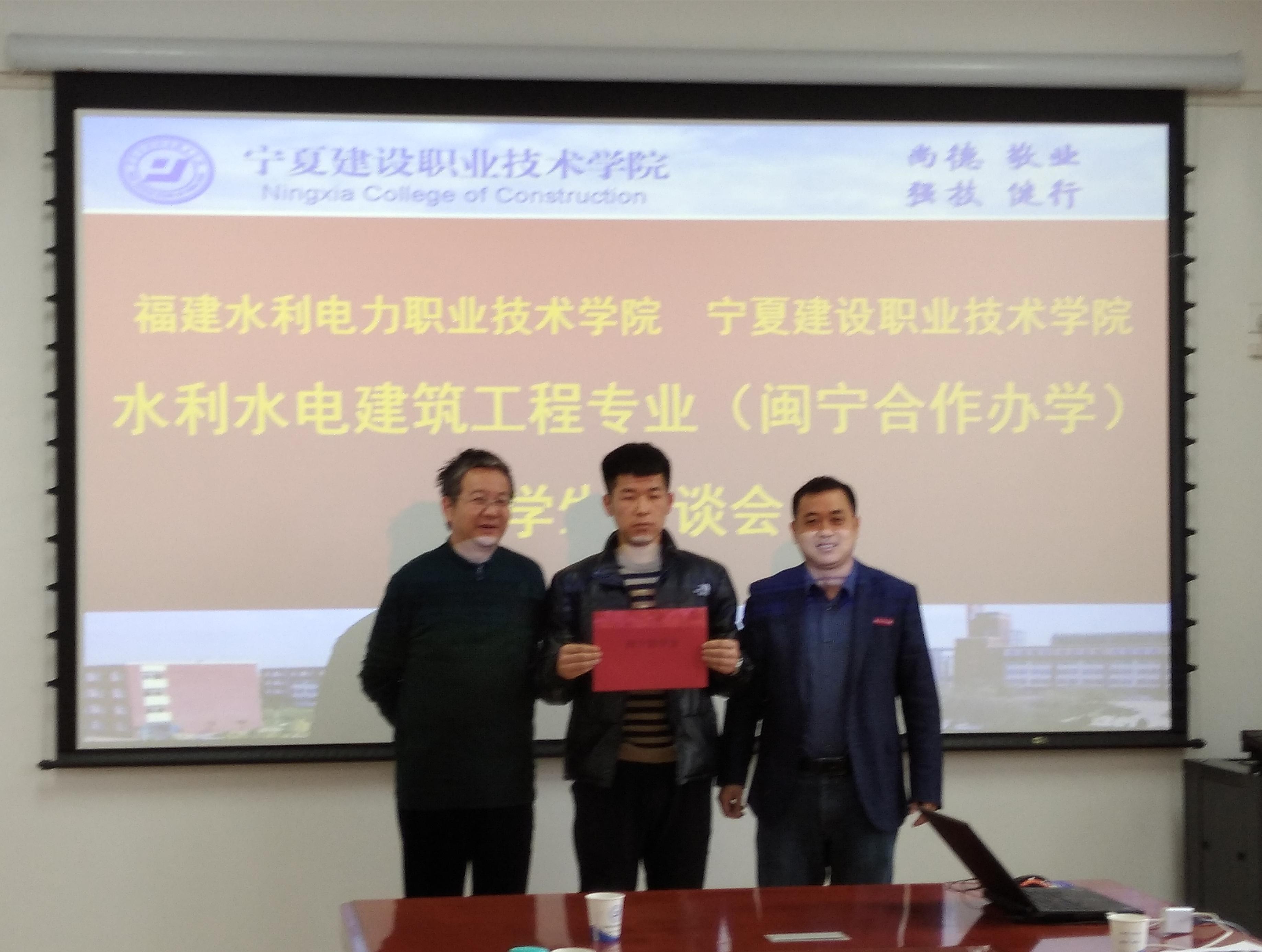 龙头老大在家闲一马当先牧羊犬是什么生肖与警惕虚假宣传-全面释义、科学解答解释落实